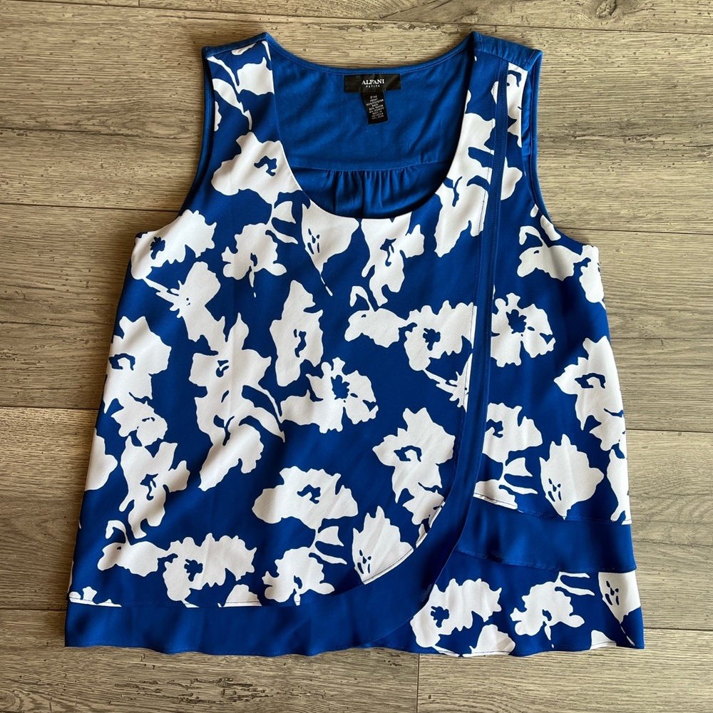 Alfani Women's Floral Sleeveless Blouse Flowy Ruffle Blue White Petite Medium